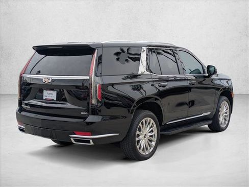 Used 2022 Cadillac Escalade Premium Luxury image 5