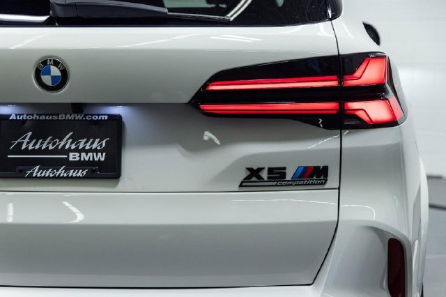 New 2026 BMW X5 M Competition w/ Executive Package AWD/4WD image 11