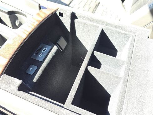 Certified 2022 Cadillac Escalade Sport Platinum w/ LPO, ONYX Package image 24