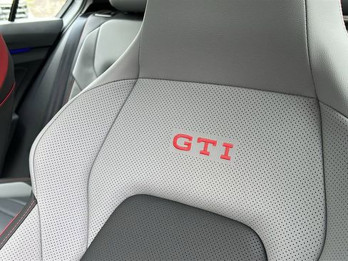 New 2025 Volkswagen GTI SE FWD image 20