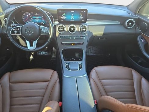 Used 2022 Mercedes-Benz GLC 300 4MATIC image 10