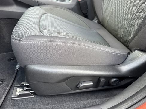 Used 2024 Subaru Crosstrek 2.0i Premium image 17