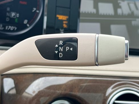 Used 2015 Mercedes-Benz S 550 Sedan image 17
