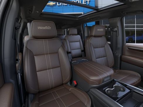 New 2026 Chevrolet Suburban High Country AWD/4WD image 17