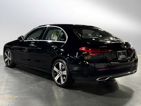 Used 2025 Mercedes-Benz C 300 4MATIC Sedan image 5