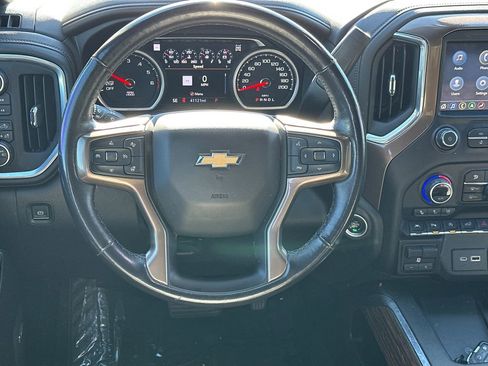 Used 2022 Chevrolet Silverado 1500 High Country w/ Technology Package image 23