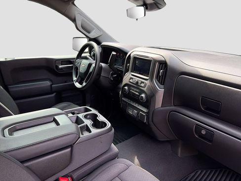 Used 2025 Chevrolet Silverado 1500 Custom AWD/4WD image 28