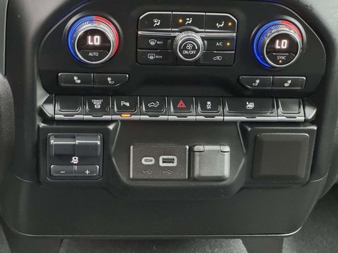 Used 2020 Chevrolet Silverado 2500 LT w/ All Star Edition AWD/4WD image 8