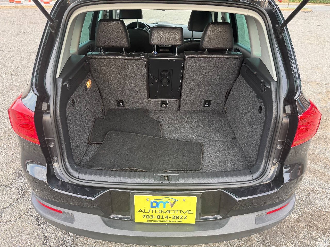 Used 2017 Volkswagen Tiguan Wolfsburg Edition AWD/4WD image 12