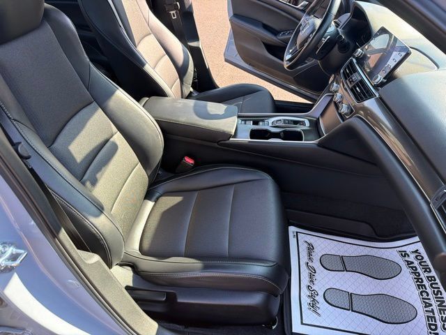Used 2022 Honda Accord Sport image 21