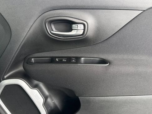 Used 2020 Jeep Renegade Sport FWD image 21