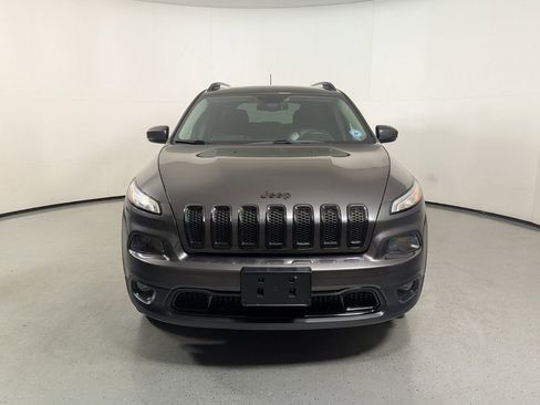 Used 2017 Jeep Cherokee High Altitude image 2