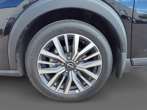 Used 2023 Nissan Kicks SV image 15