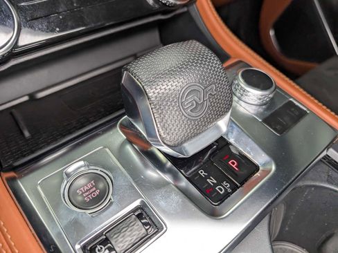 Used 2021 Jaguar F-PACE SVR image 29