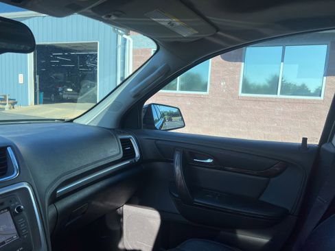 Used 2013 GMC Acadia Denali FWD image 9