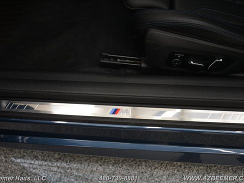 Used 2025 BMW M440i Convertible image 11