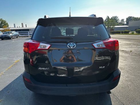 Used 2013 Toyota RAV4 XLE FWD image 6