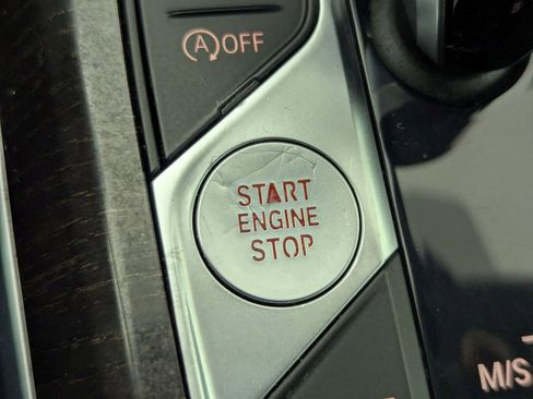 Used 2020 BMW 330i Sedan w/ Convenience Package image 44