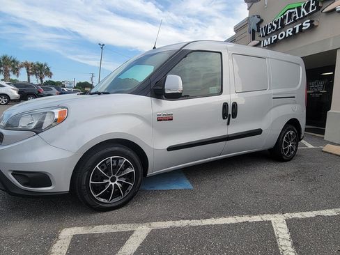 Used 2020 RAM ProMaster City Tradesman SLT FWD image 6