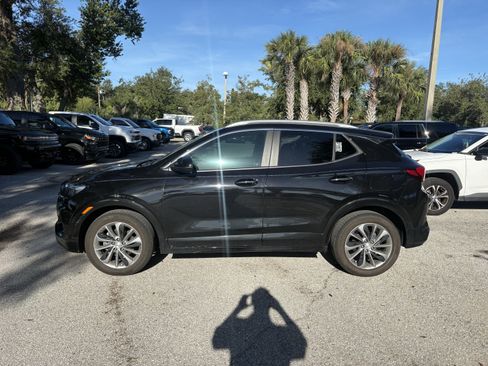 Used 2023 Buick Encore GX Select w/ Sport Touring Package FWD image 4