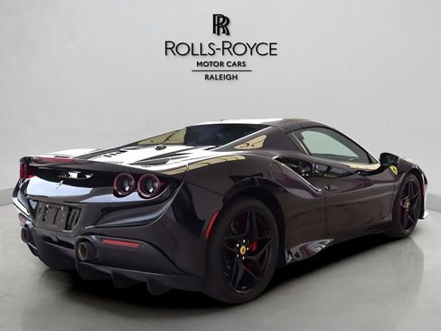 Used 2023 Ferrari F8 Tributo RWD image 4