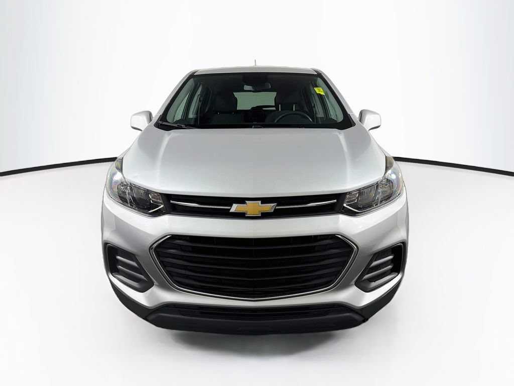 Used 2020 Chevrolet Trax LS w/ Tint and Cruise Package FWD image 2
