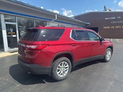 Used 2019 Chevrolet Traverse LT w/ LPO, Floor Liner Package AWD/4WD image 4