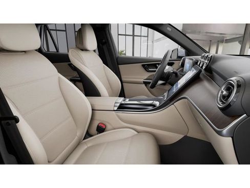 New 2026 Mercedes-Benz GLC 350e 4MATIC image 4