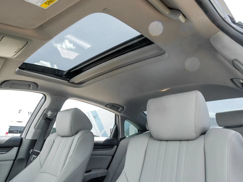 Used 2018 Honda Accord EX-L image 5