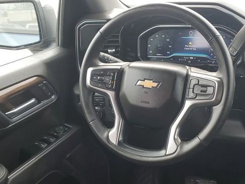Used 2024 Chevrolet Silverado 1500 LT image 24