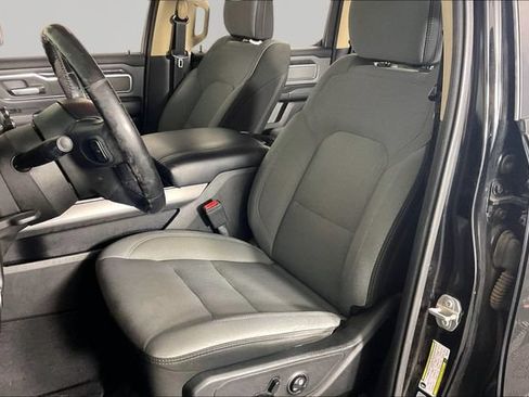 Used 2019 RAM 1500 Big Horn AWD/4WD image 14