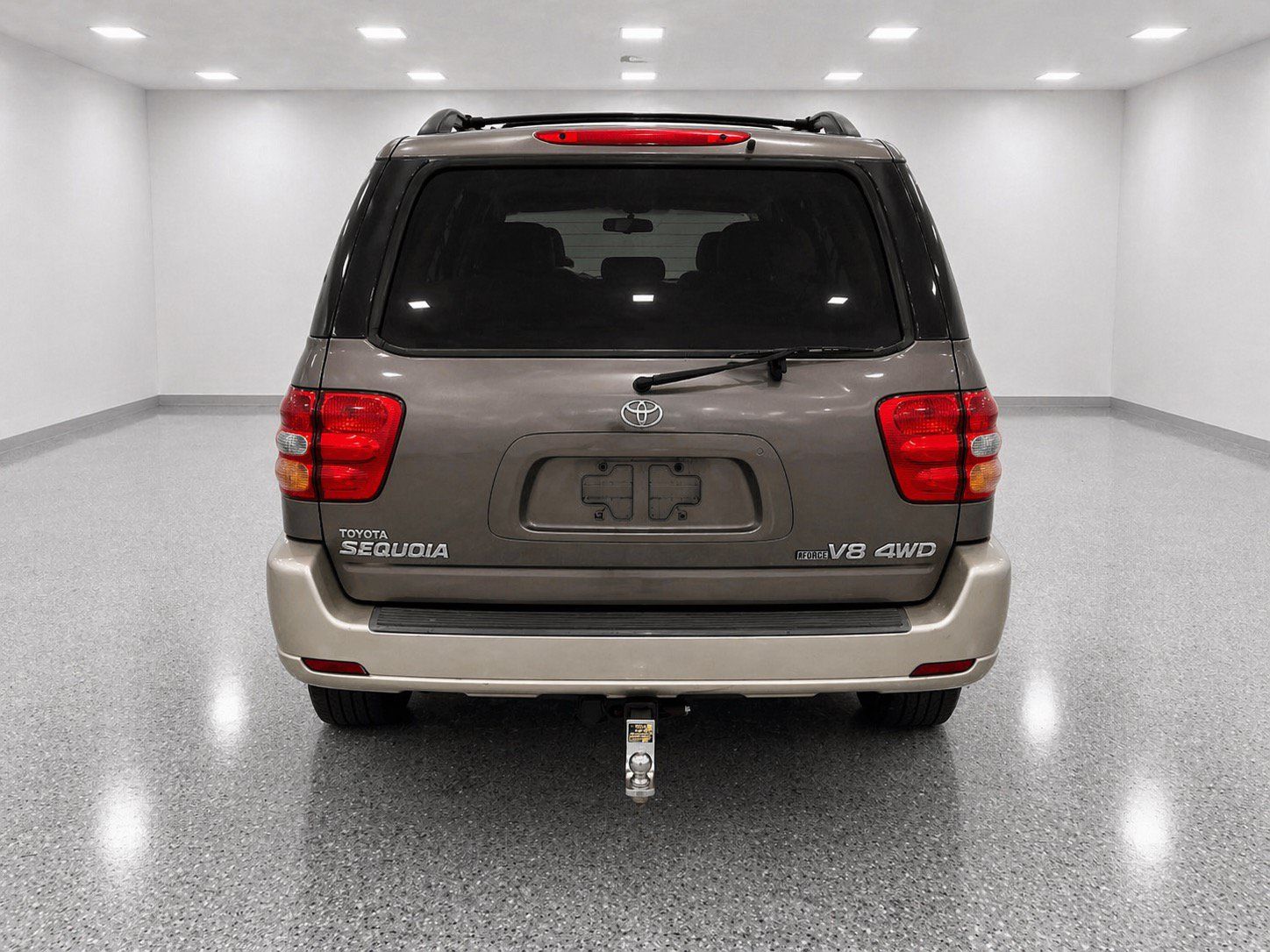 Used 2003 Toyota Sequoia SR5 w/ Preferred Pkg AWD/4WD image 5