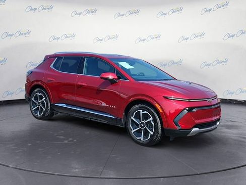 Used 2024 Chevrolet Equinox EV LT image 7