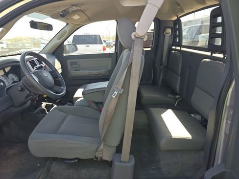 Used 2005 Dodge Dakota SLT w/ Interior Convenience Group AWD/4WD image 17