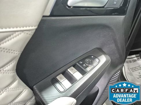 Used 2024 Mitsubishi Outlander SEL AWD/4WD image 18