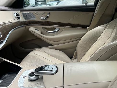 Used 2017 Mercedes-Benz S 550 4MATIC Sedan image 36