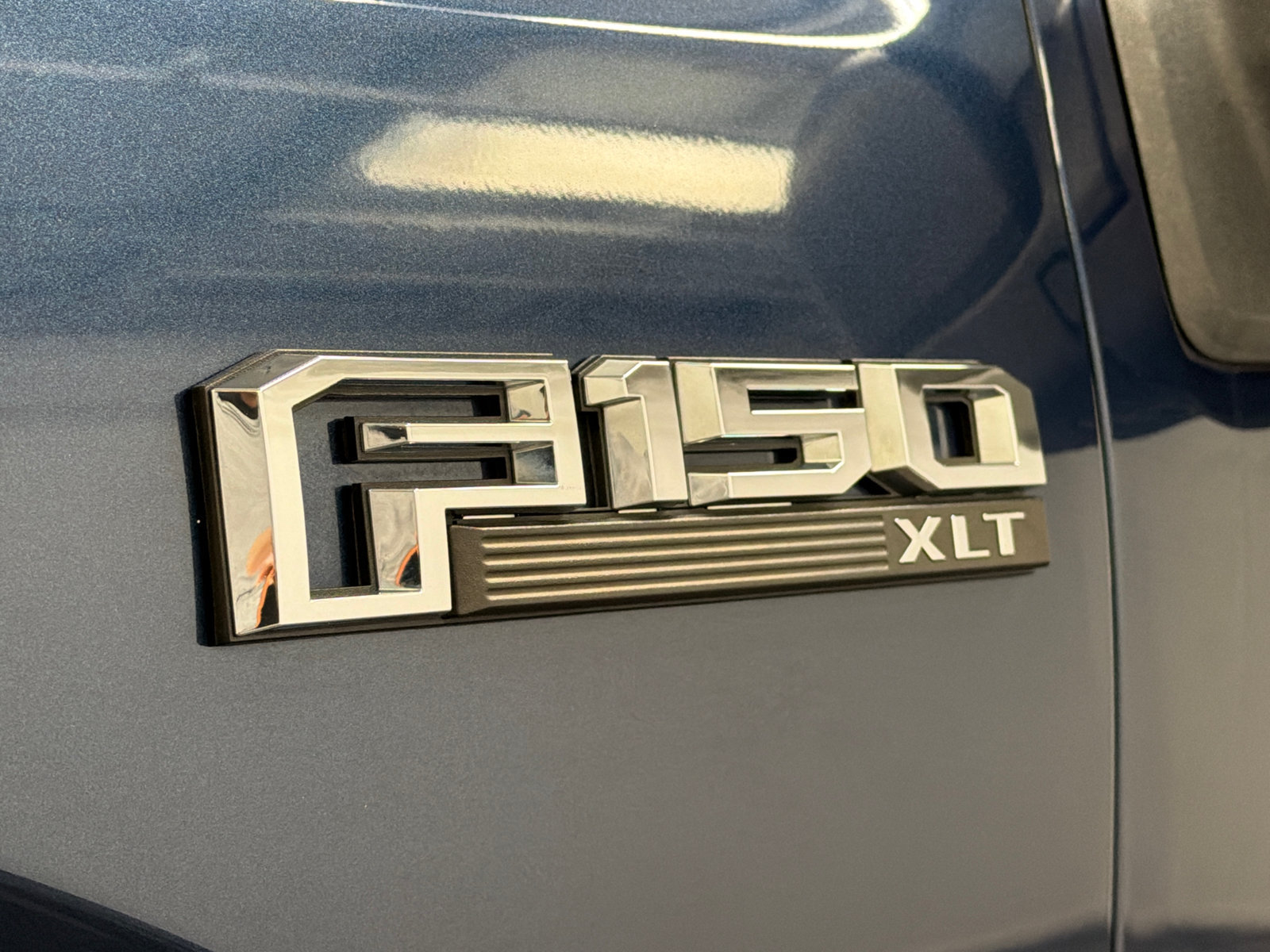 Used 2019 Ford F150 XLT w/ Equipment Group 302A Luxury AWD/4WD image 14