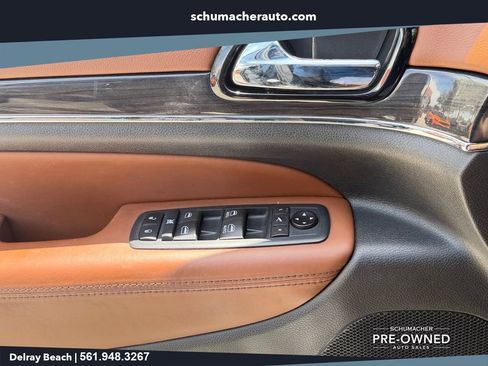 Used 2020 Jeep Grand Cherokee Overland AWD/4WD image 31