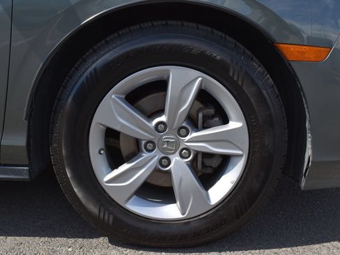 Used 2019 Honda Odyssey EX image 27