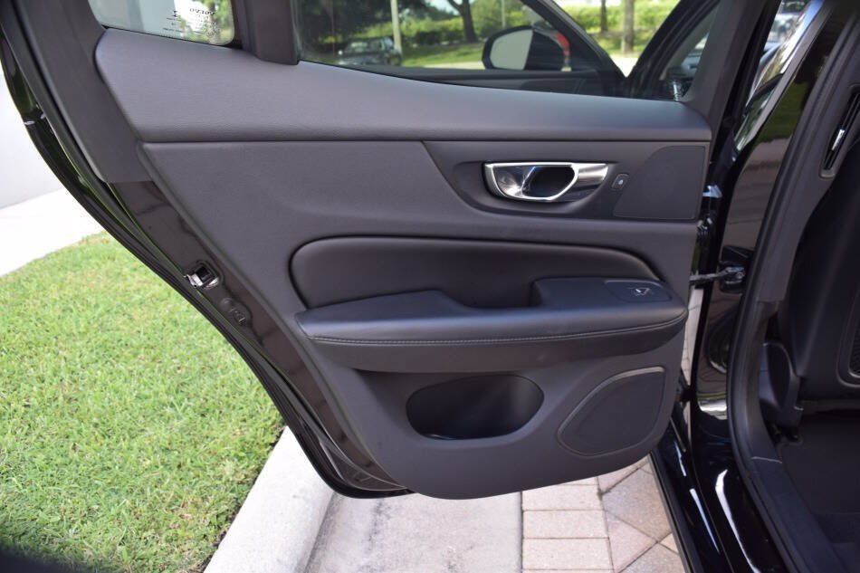 Used 2019 Volvo S60 T5 Momentum w/ Premium Package FWD image 70