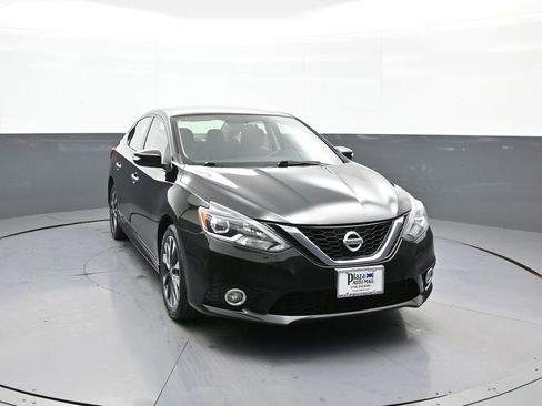 Used 2016 Nissan Sentra SR image 3