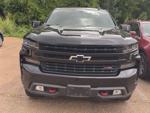 Used 2022 Chevrolet Silverado 1500 LT Trail Boss w/ Safety Package AWD/4WD image 2