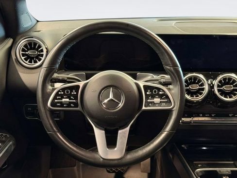 Used 2023 Mercedes-Benz GLB 250 4MATIC image 14