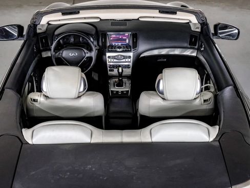 Used 2010 INFINITI G37 Convertible w/ Premium Pkg RWD image 26