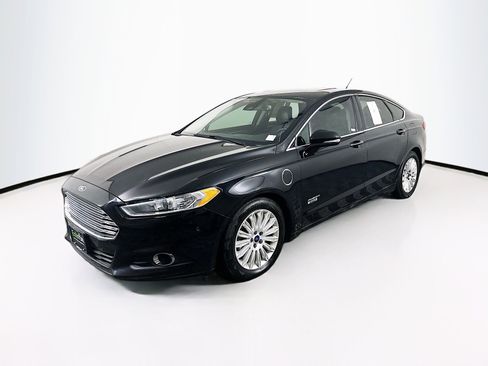 Used 2016 Ford Fusion Energi SE w/ Driver Assist Package image 3