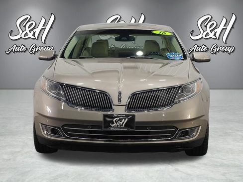 Used 2016 Lincoln MKS AWD w/ Equipment Group 101A image 19