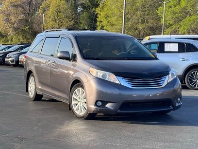 Used 2012 Toyota Sienna Limited w/ Premium Pkg