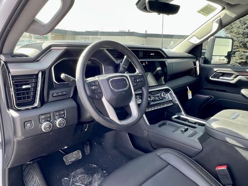 New 2026 GMC Sierra 3500 Denali w/ Denali Reserve Package image 16