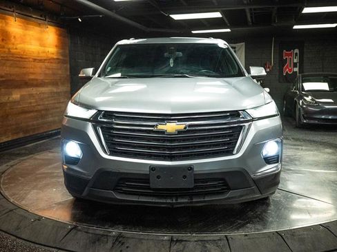 Used 2023 Chevrolet Traverse LT image 4