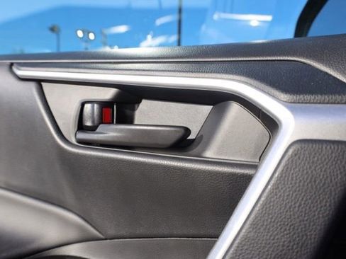 Used 2024 Toyota RAV4 LE image 18